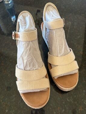 TOMS Cream Woven Slingback Sandals with Adjustable Buckle Audrey Espadrille Wedg